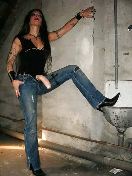 11P Empress Cruel