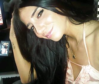 25P Friend's wife Gulsen