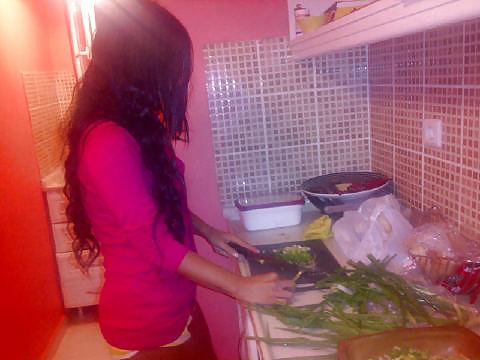 25P Friend's wife Gulsen