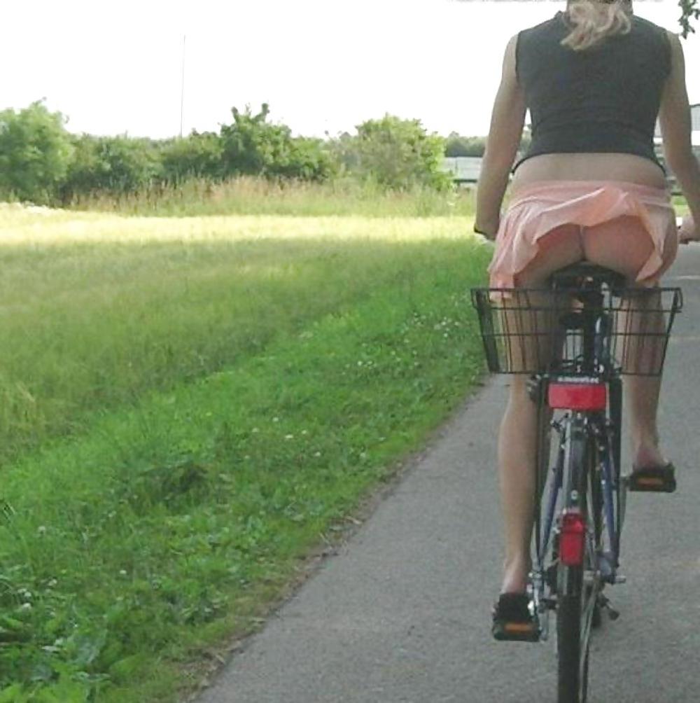 25P Debaixo da saia 30 - Under the skirt 30