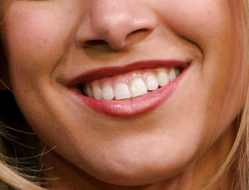 25P The female mouth