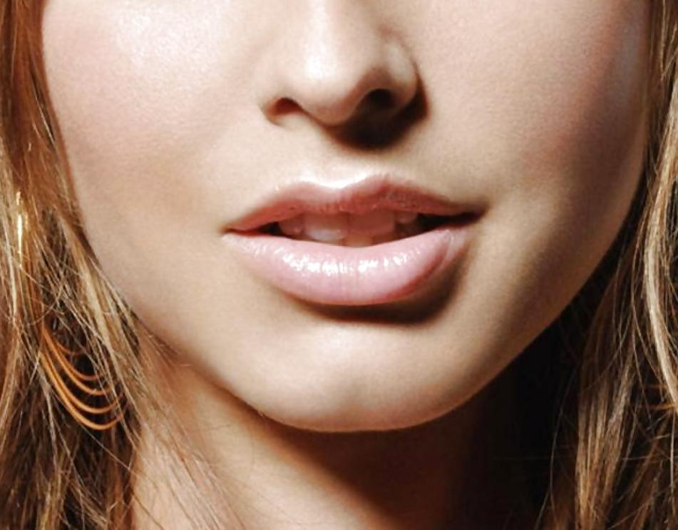25P The female mouth