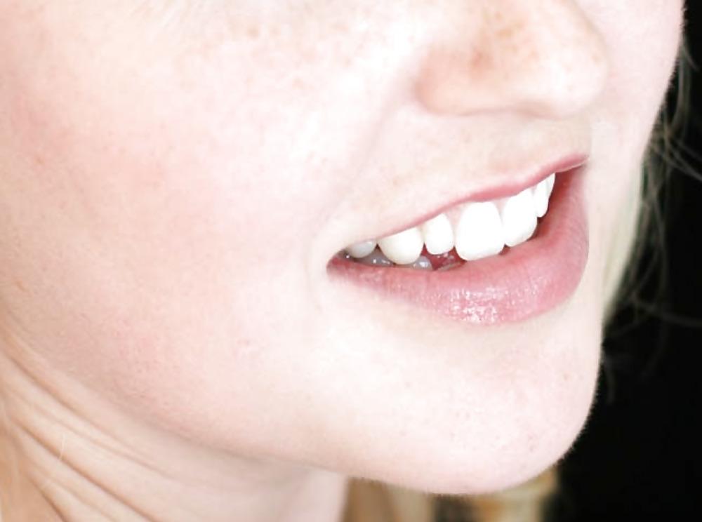 25P The female mouth
