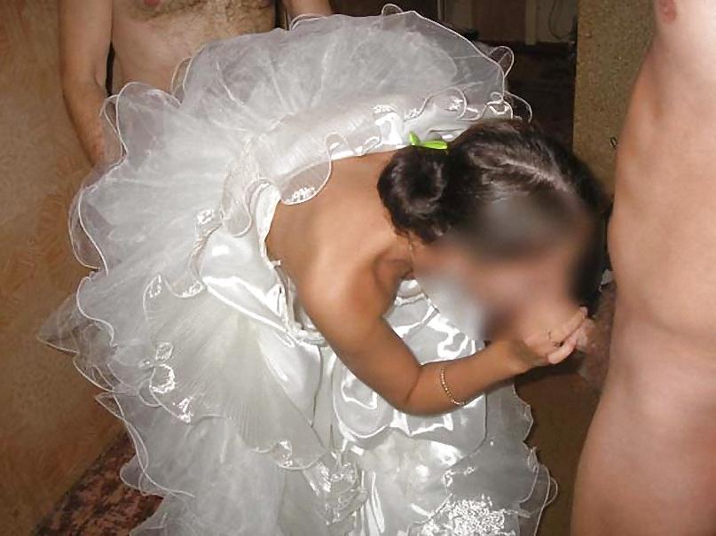 17P Here cums the bride. How a wedding should be.