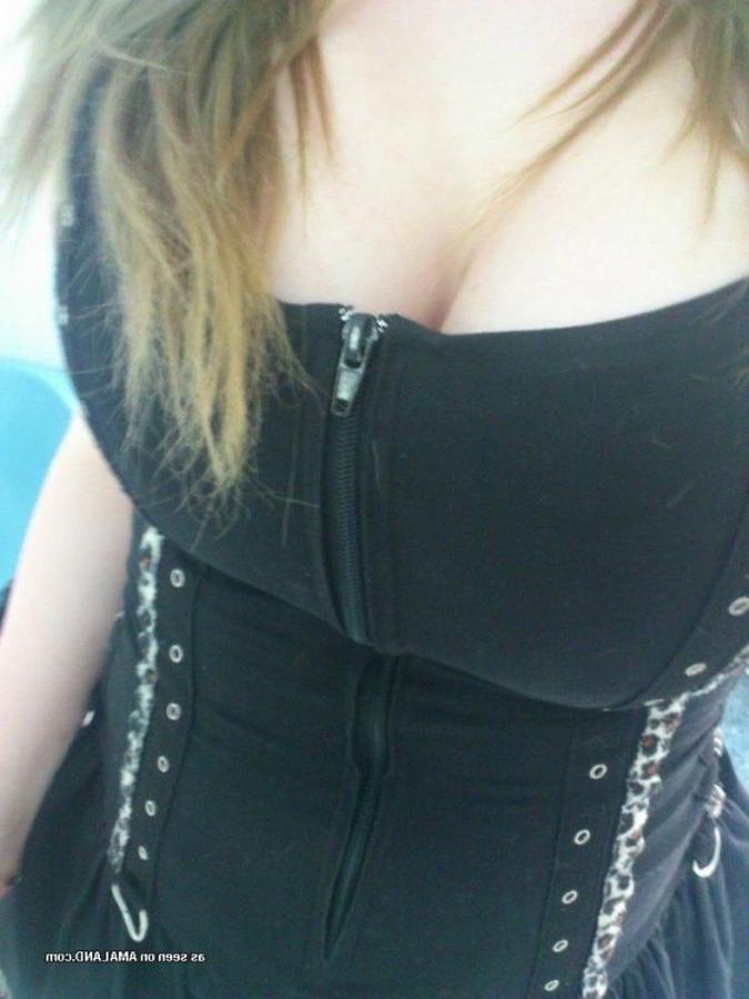 10P Compilation of an amateur bbw showing off her chunky body