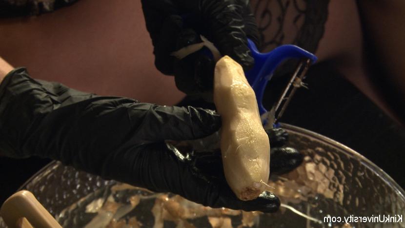 12P Figging (using freshly peeled ginger as a buttplug or dildo) creates an intense 