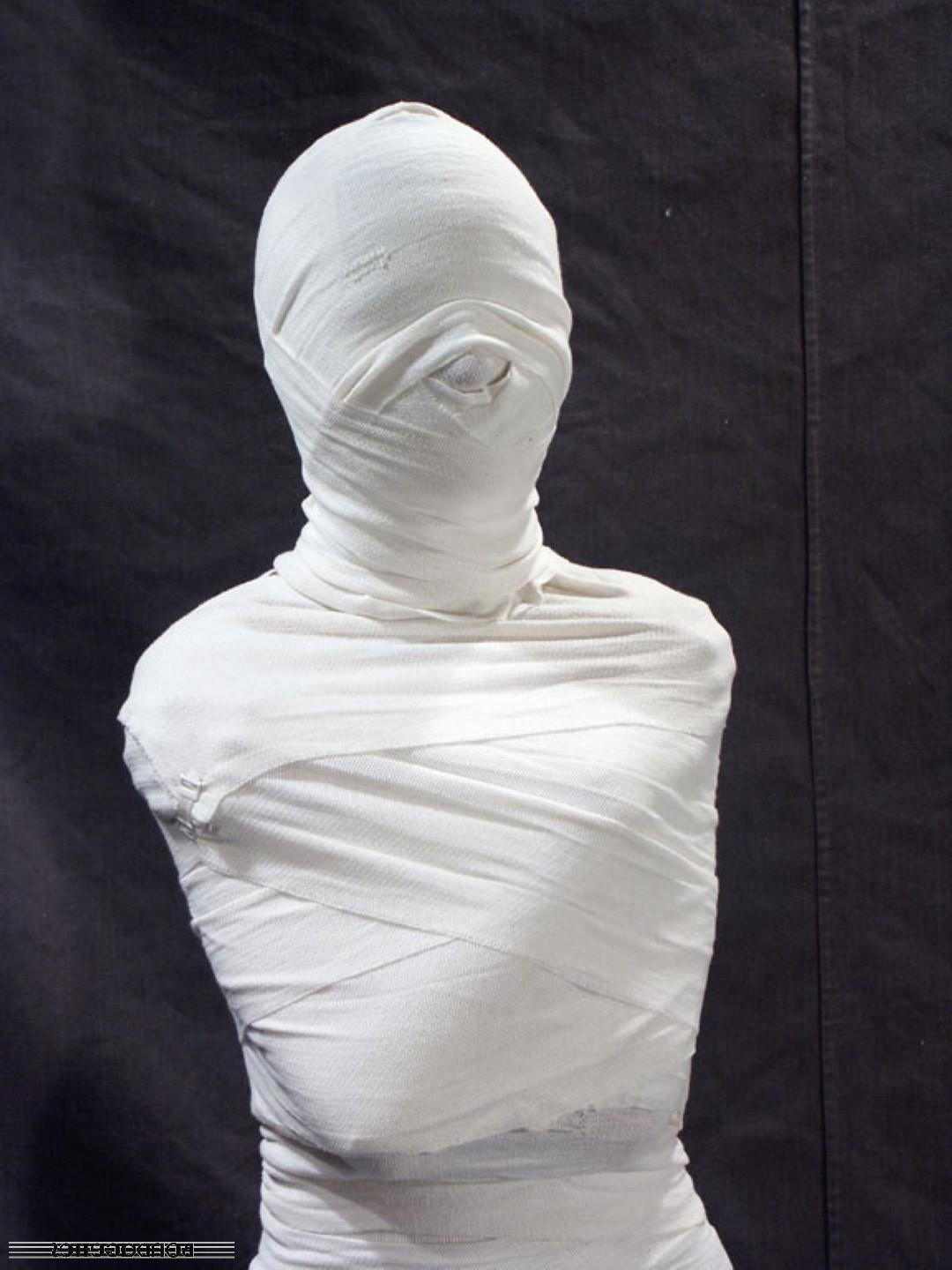 16P Bandage Bondage