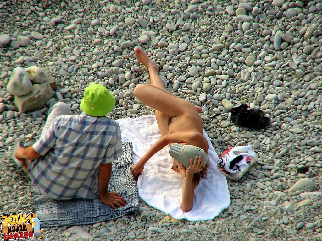 15P Nudists shows off their naked bodies and having fun in the sun