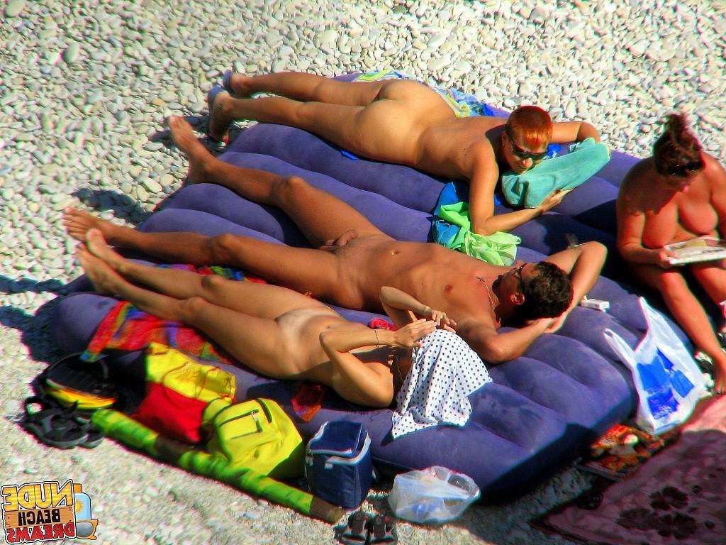 15P Group of nudists caught on hidden cam
