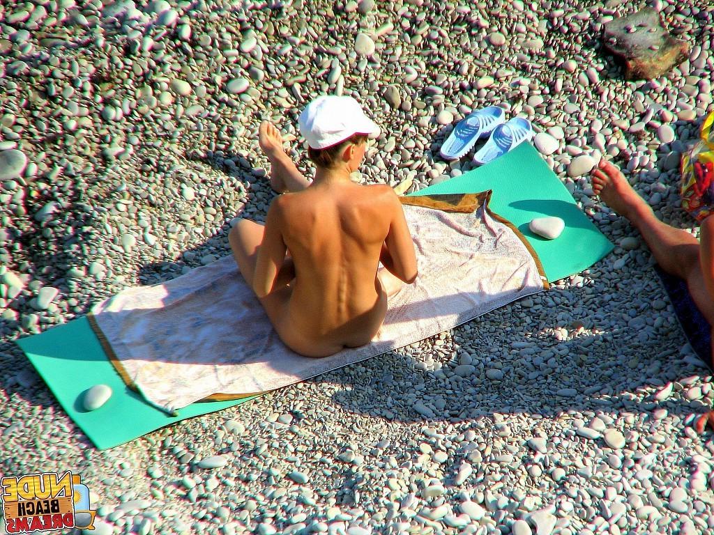 15P Group of nudists caught on hidden cam