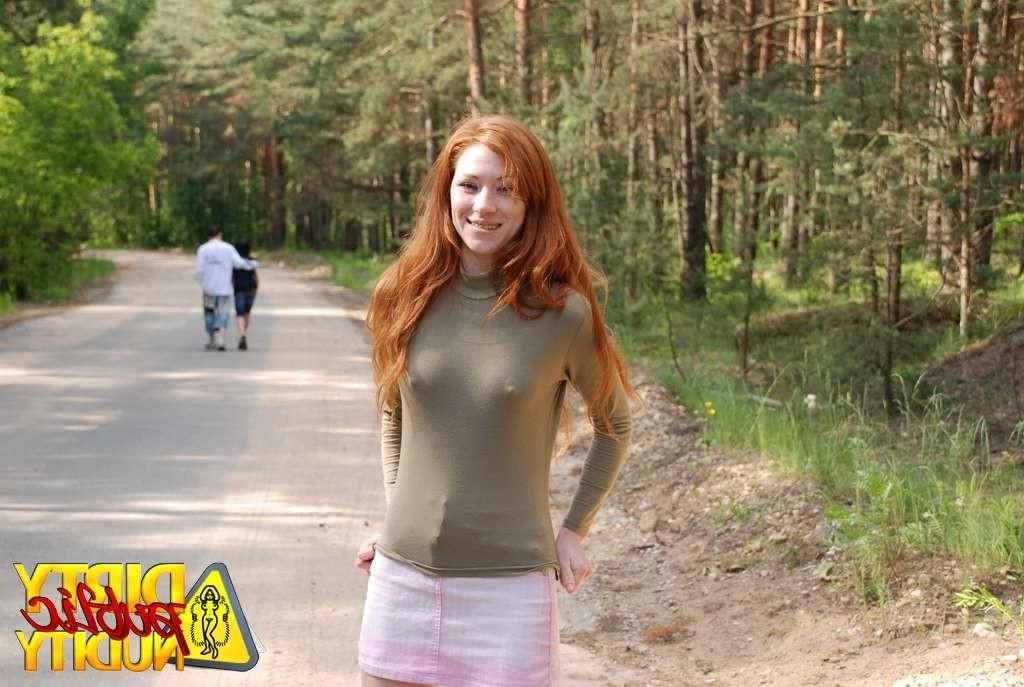15P Milena pissing in the park
