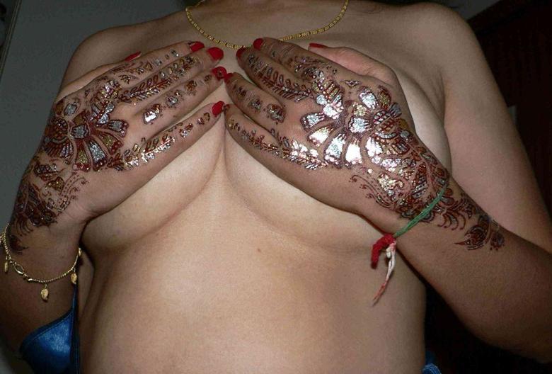 15P Indian teen gfs posing and fucking for the camera