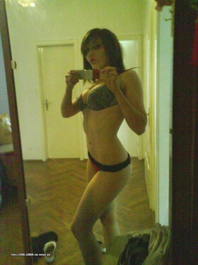11P Wild steamy hot sexy amateur bombshell camwhoring