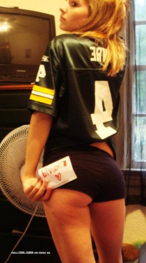 11P Steamy hot naughty bombshell amateur teen selfshooting