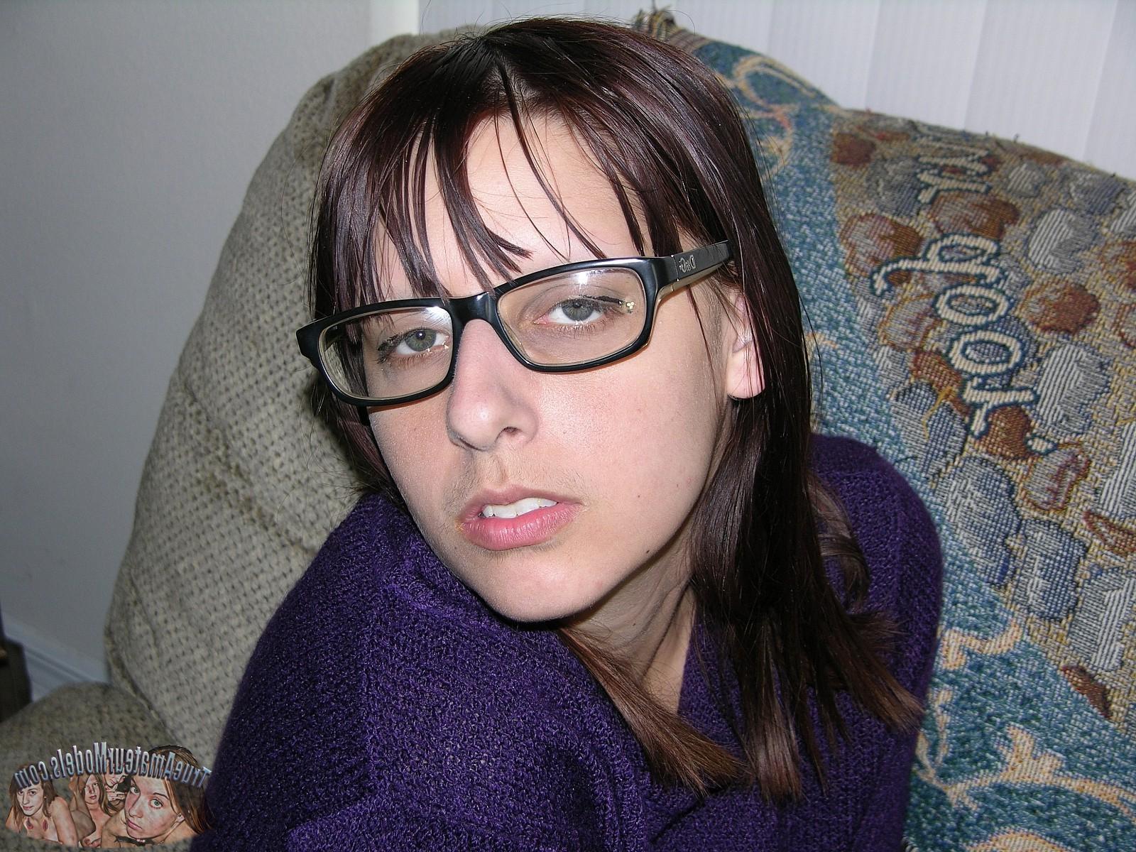 17P Amateur Nerd Shows Hairy Asshole - True Amateur Models