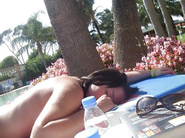 24P Holiday Hottie