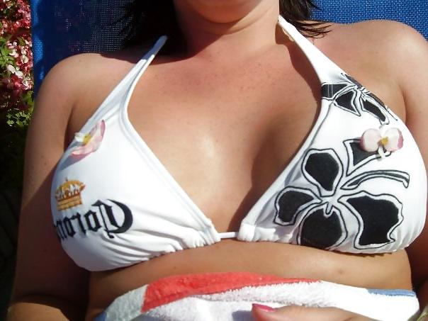 24P Holiday Hottie