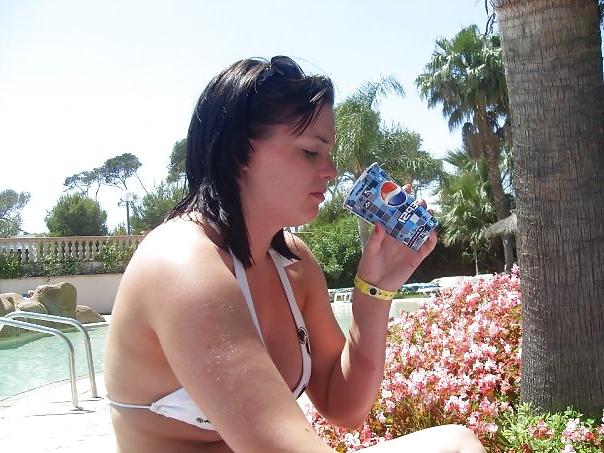 24P Holiday Hottie