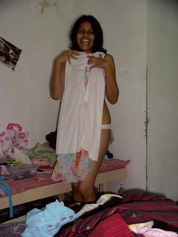 15P Indian teen gfs posing and fucking