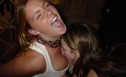 12P Nice pics of amateurs girlfriends fucking in asses at home