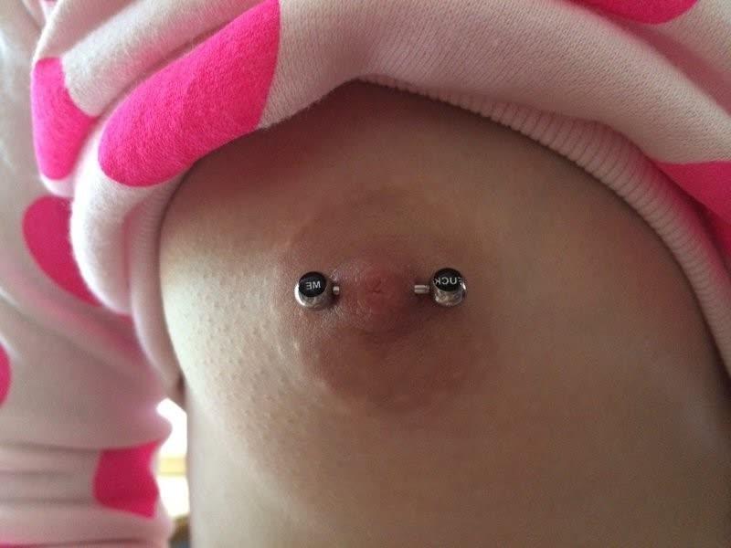 15P Badass Girlfriend with pierced nipples getting naked a home