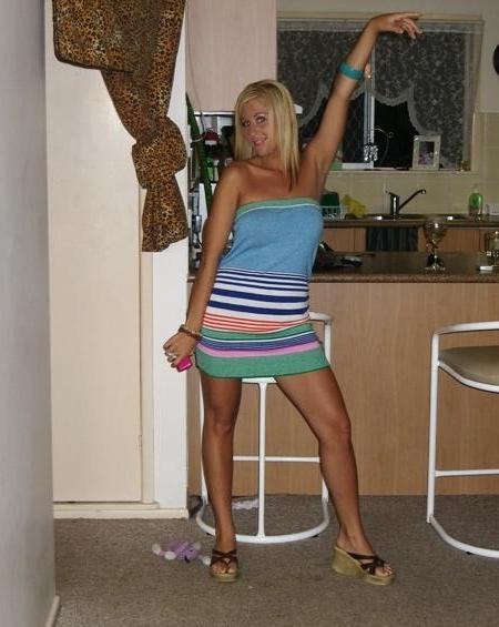 15P My slutty girlfriend fucked in home porn