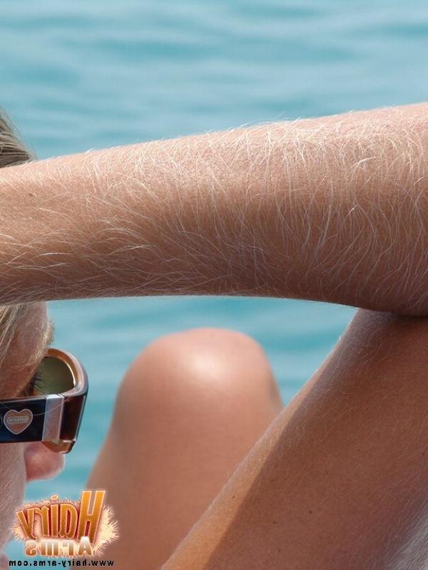 13P Lori's Shows Off Her Long Arm Hair