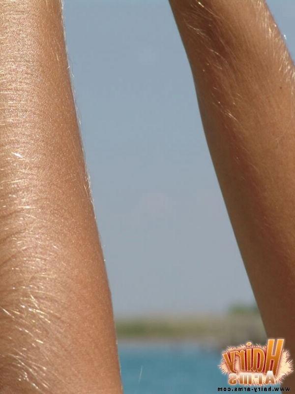 13P Lori's Long Blonde Arm Hair