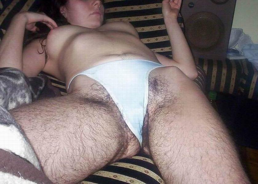 15P kinky amateur ladies showing their hairy pussies