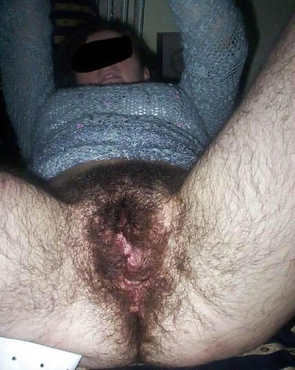 16P Very hairy amateur ladies posing nude