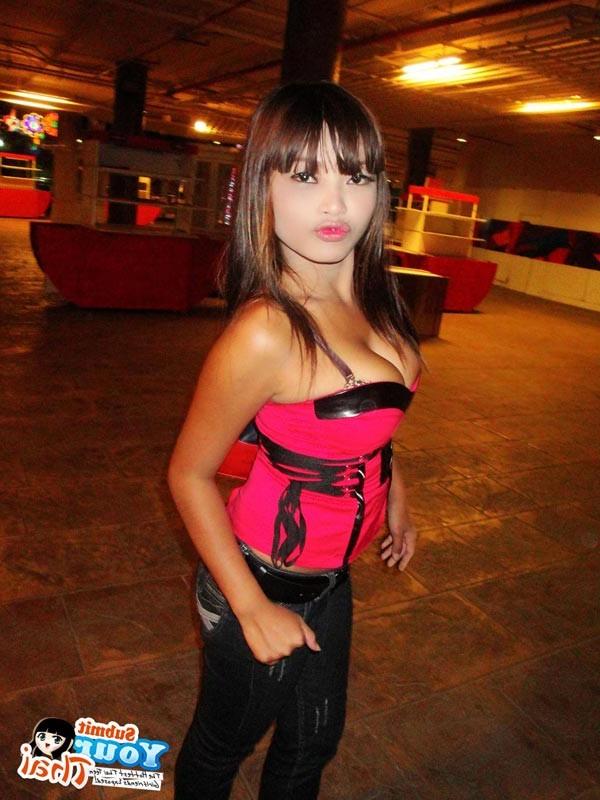 16P Amateur busty Thai girl Gail comes home with me to fuck