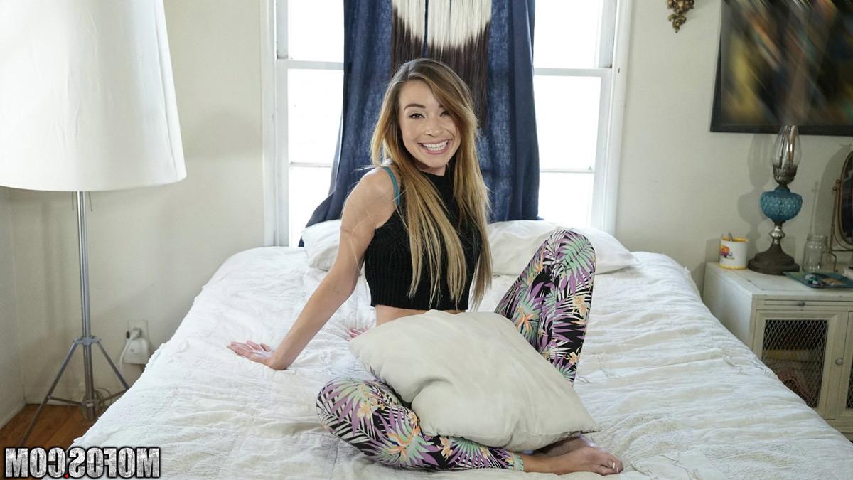 15P Kylie Nicole bangs her boyfriend while he films them