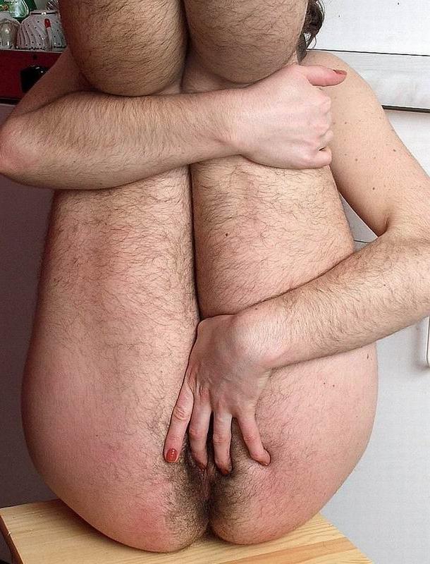 11P Hairy amateur ladies showing their pussies