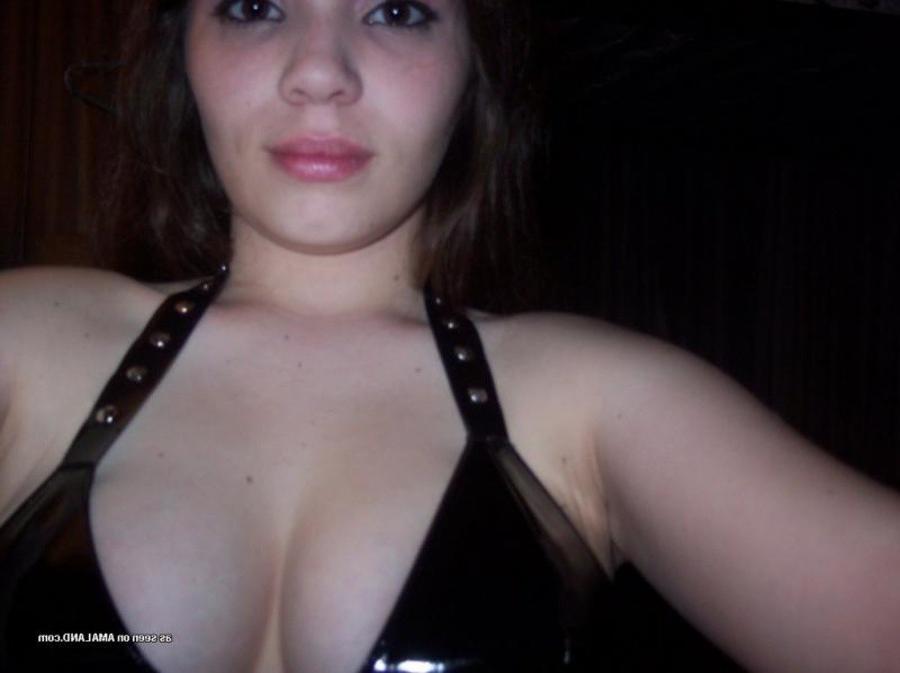 11P Pictures of naughty lesbo lovers posing sleazy on cam