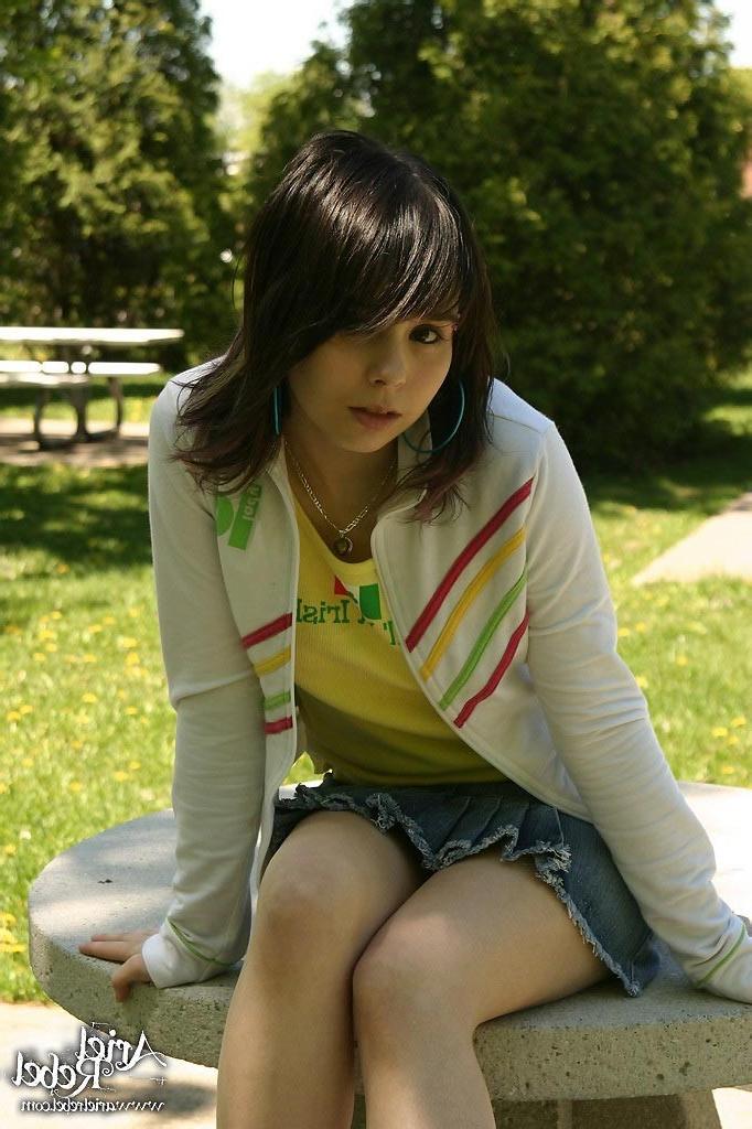 15P Teen Ariel in the park!