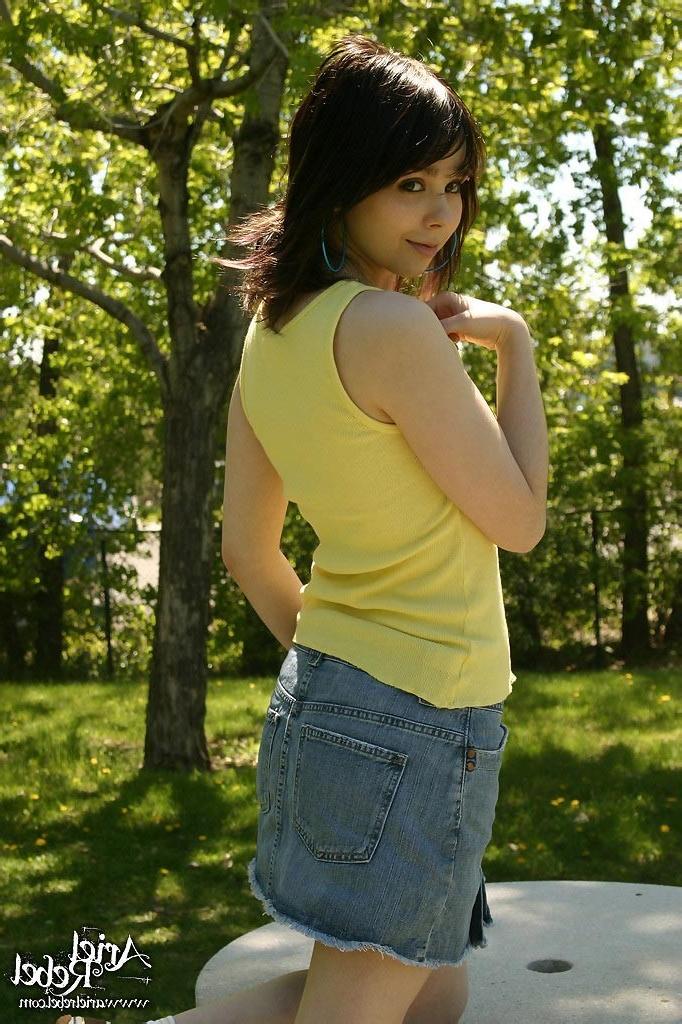 15P Teen Ariel in the park!