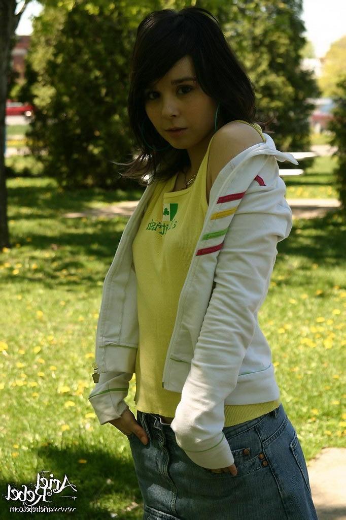 15P Teen Ariel in the park!