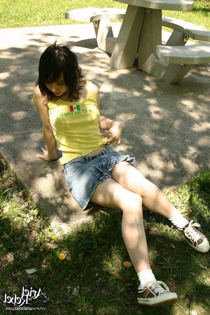 15P Teen Ariel in the park!