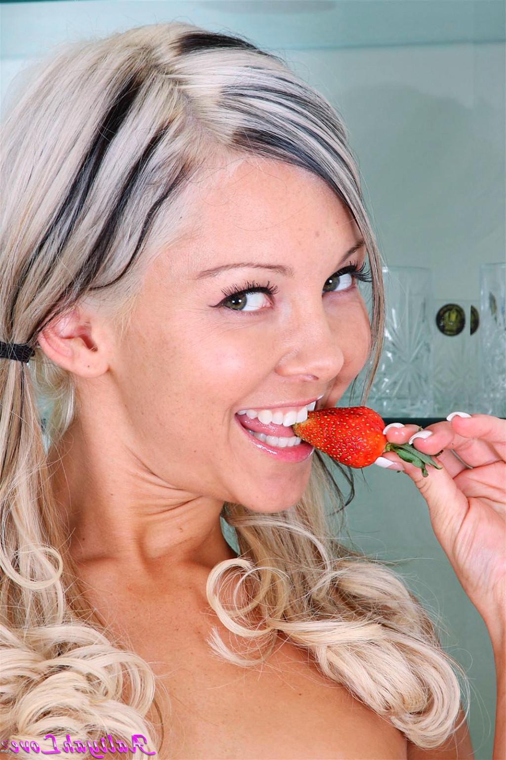 18P Aaliyah Love covers pussy in berries and whipcream