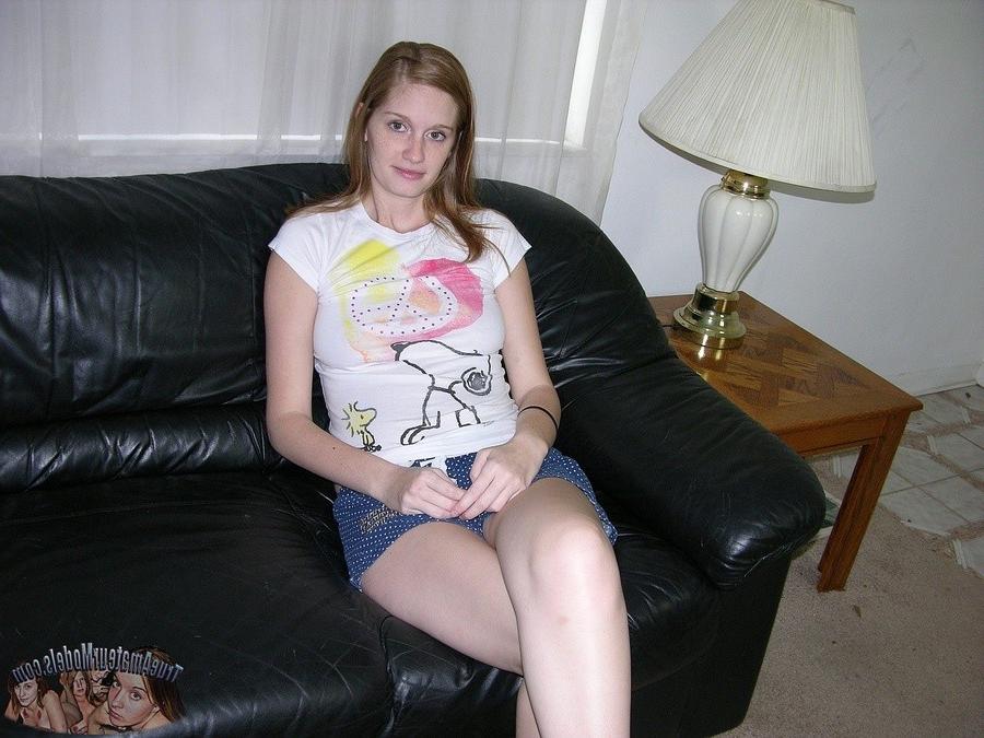 14P Watch this sexy amateur redhead show her asshole