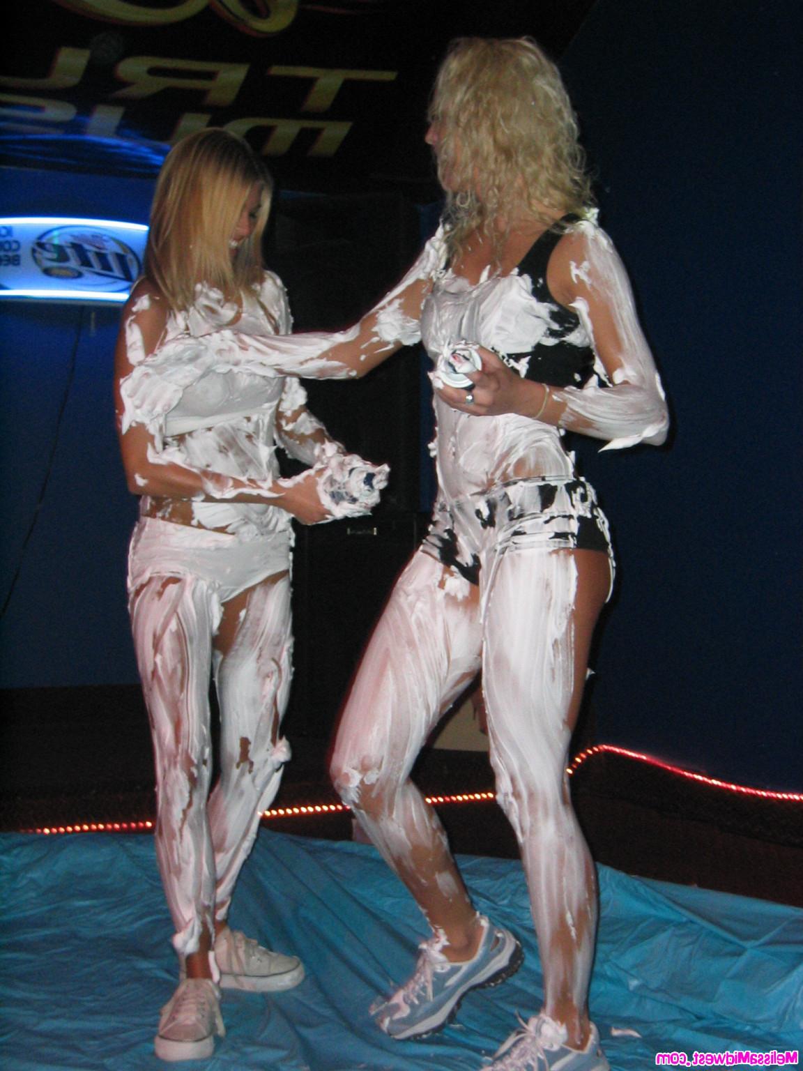 16P Melissa Midwest and Melissa in a shaving cream fight