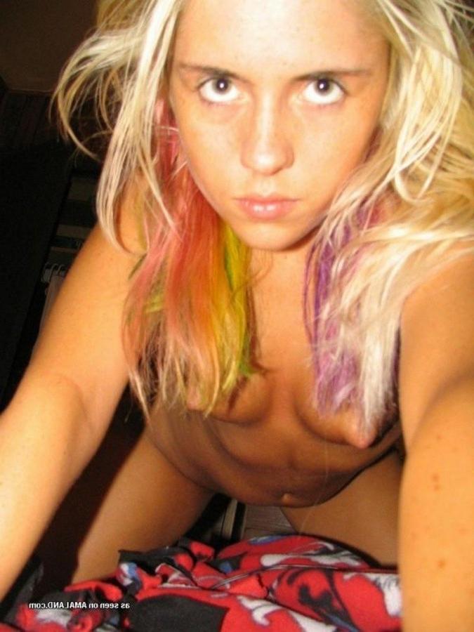 12P Naughty punk teen selfshooting naked in her bedroom