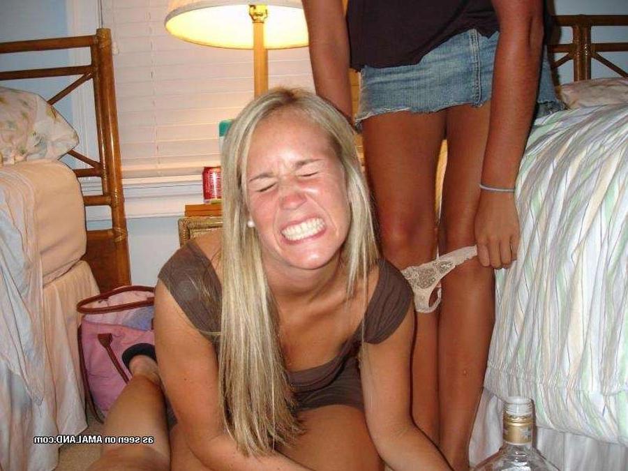 15P Really drunk amateur girlfriends going wild