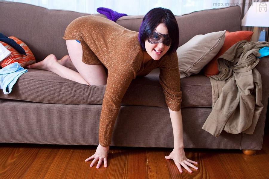 15P Playful Amateur Brunette Girl Gets Nude On The Couch