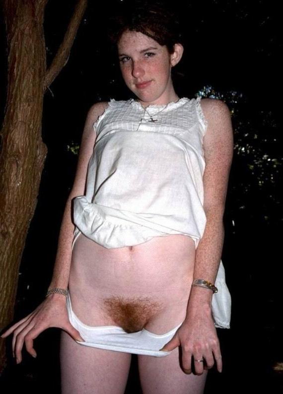 16P hairy amateur girl poses