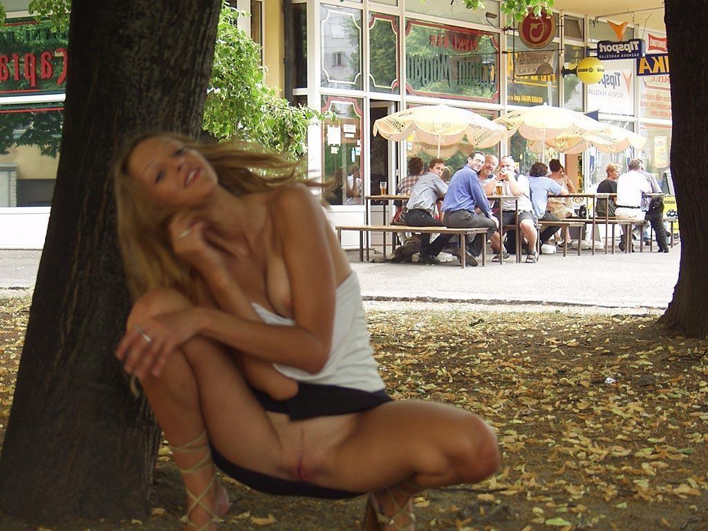 12P Public pussy upskirt photos