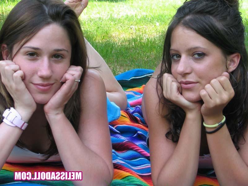 15P Two brunette lesbians licking each other and having fun