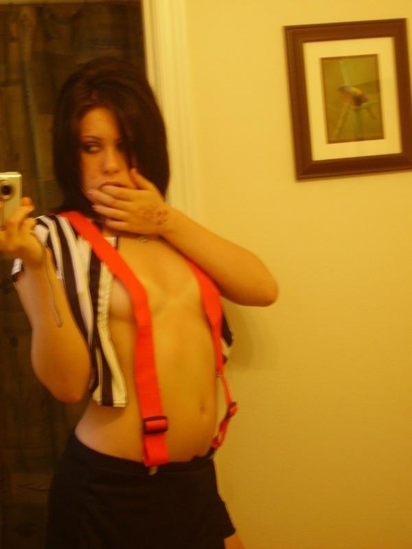 10P Cute chick seduces her rock hard lover in home video