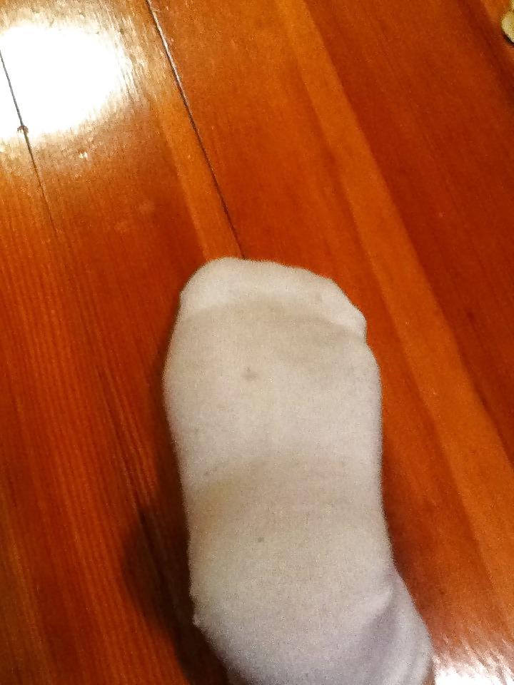 20P MILF friend SOCKS! STINKY!!  