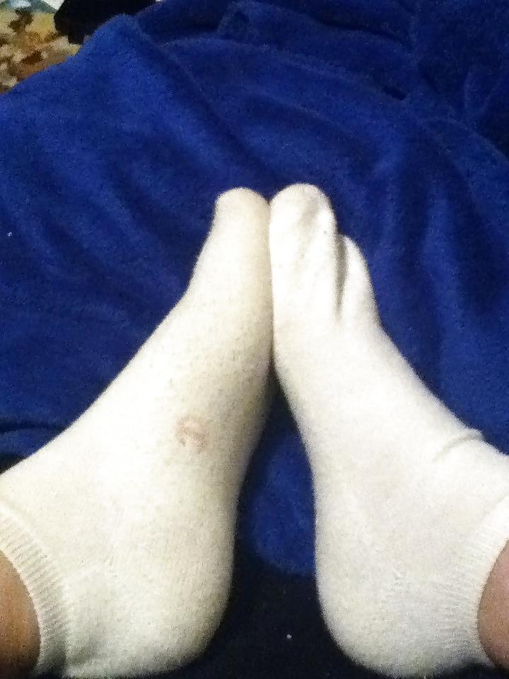 20P MILF friend SOCKS! STINKY!!  